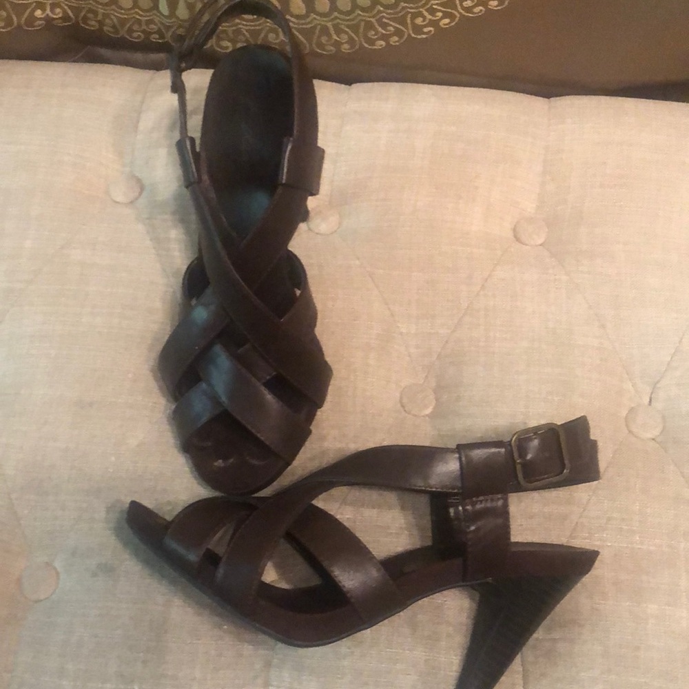 SOLANZ, chocolate brown, size 8, 4 inch heel